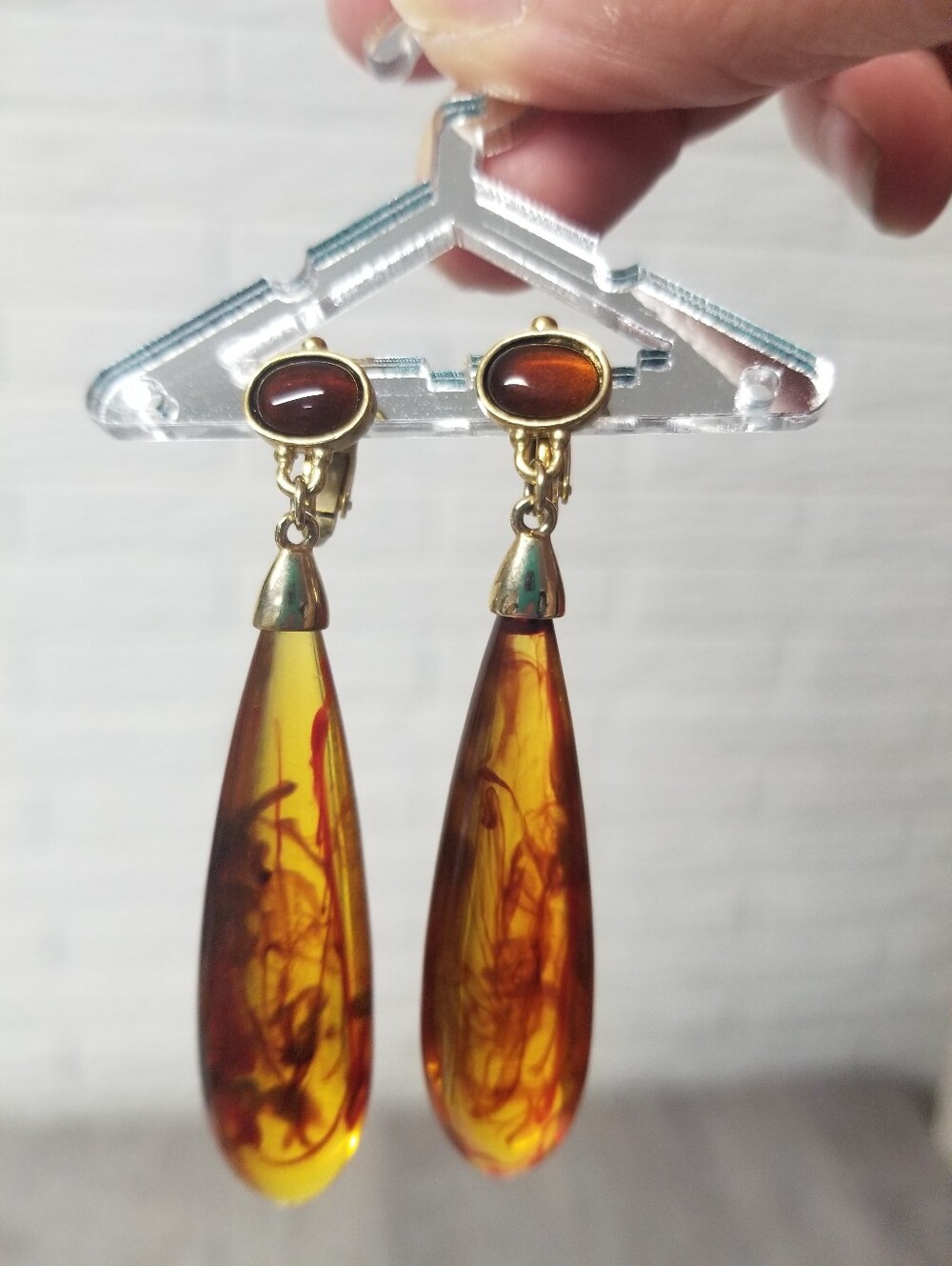 Vintage Amber Colored Teardrop Earrings - Picture 4 of 5